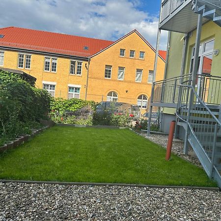 Ueber Den Daechern Von Halle Halle  Exteriör bild