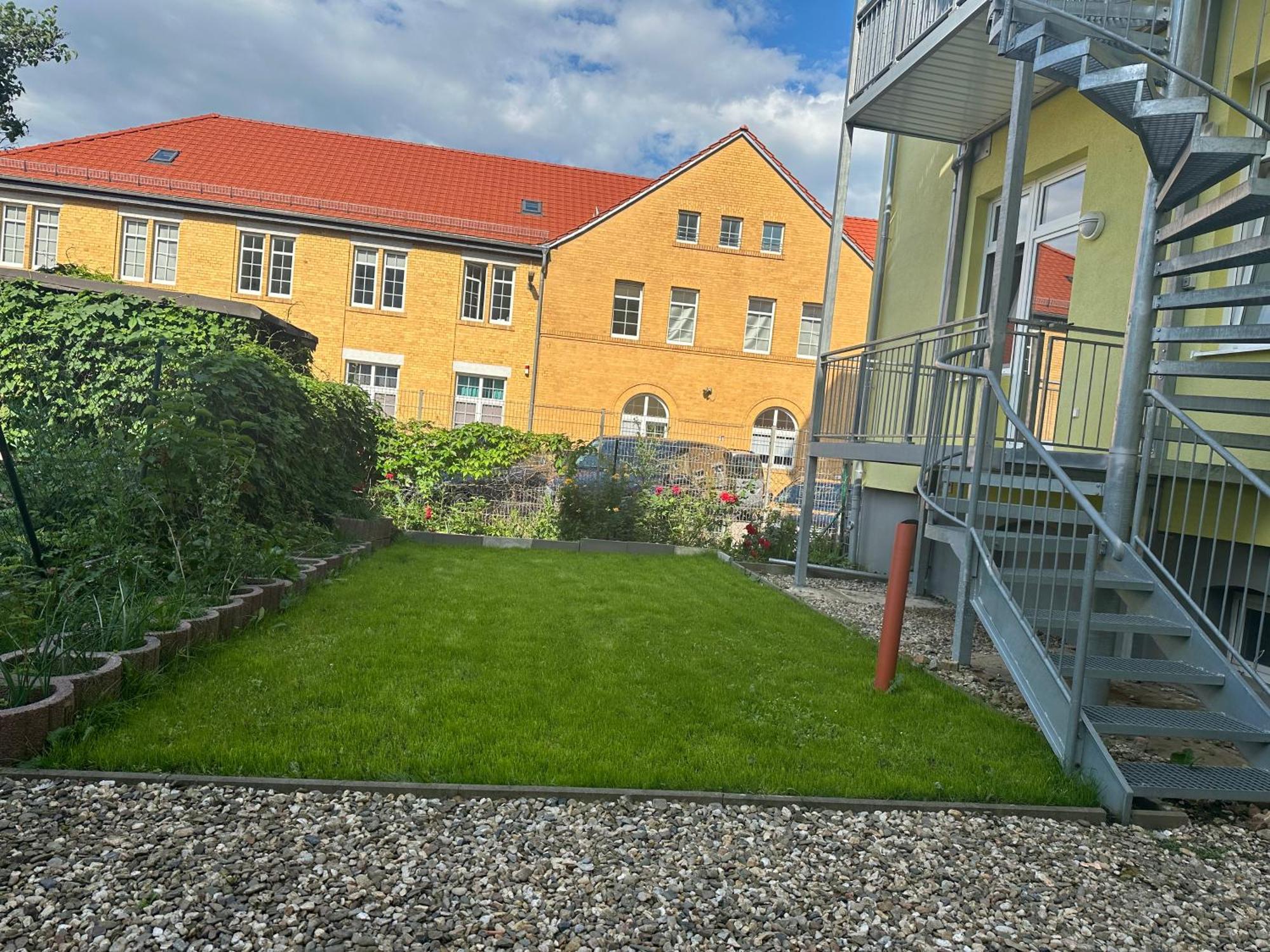 Ueber Den Daechern Von Halle Halle  Exteriör bild
